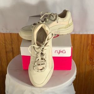 Ryha Hula Leather and Mesh Fisherman Women NWOT Sneakers